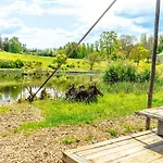 Krusmolle Glamping مكان تخييم *
