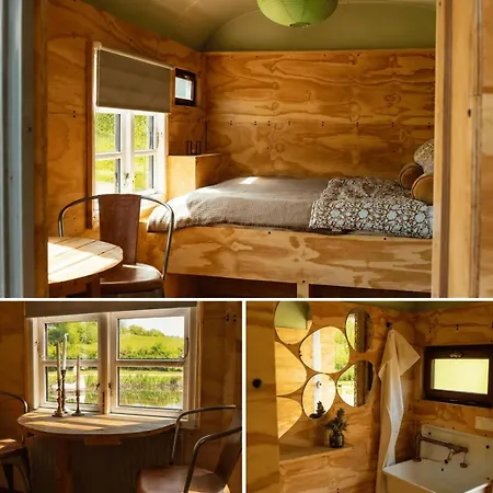 Krusmolle Glamping مكان تخييم أبينرا