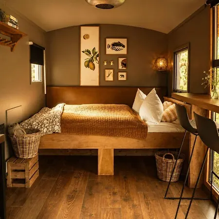 Krusmolle Glamping * أبينرا