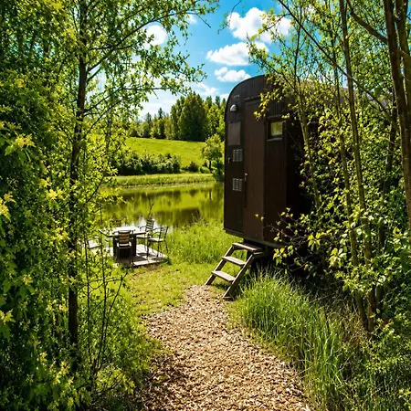 مكان تخييم Krusmolle Glamping *