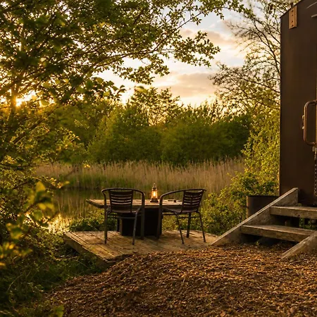 مكان تخييم Krusmolle Glamping *